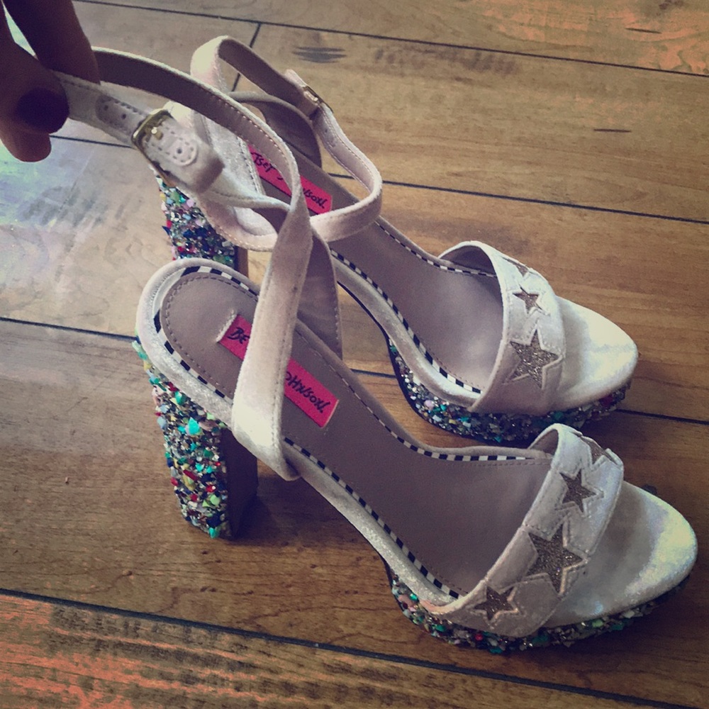 Light Pink Velvet Heel